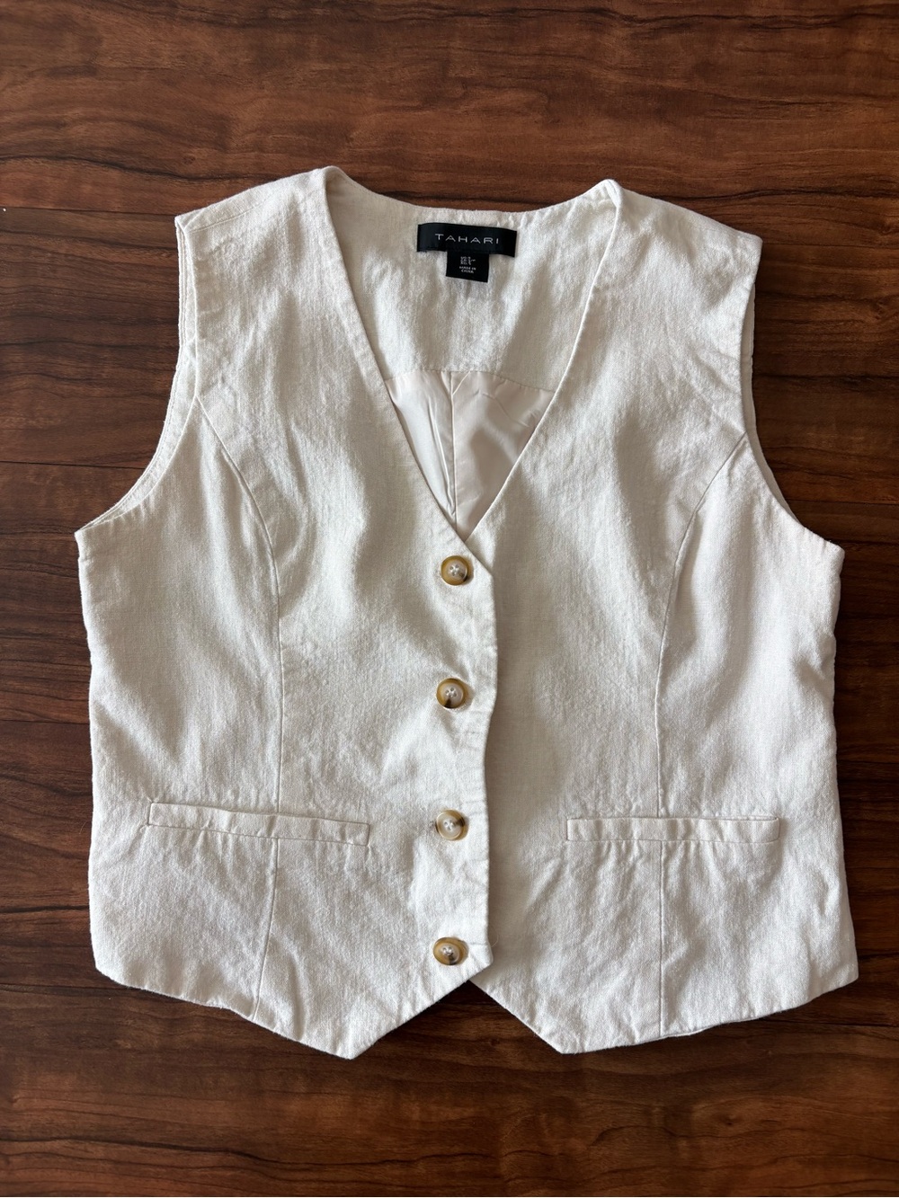 Tahari Cream Sleeveless Button Vest